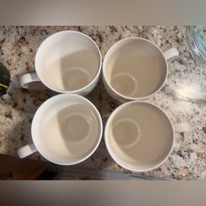 Oneida Classic White Mug Set